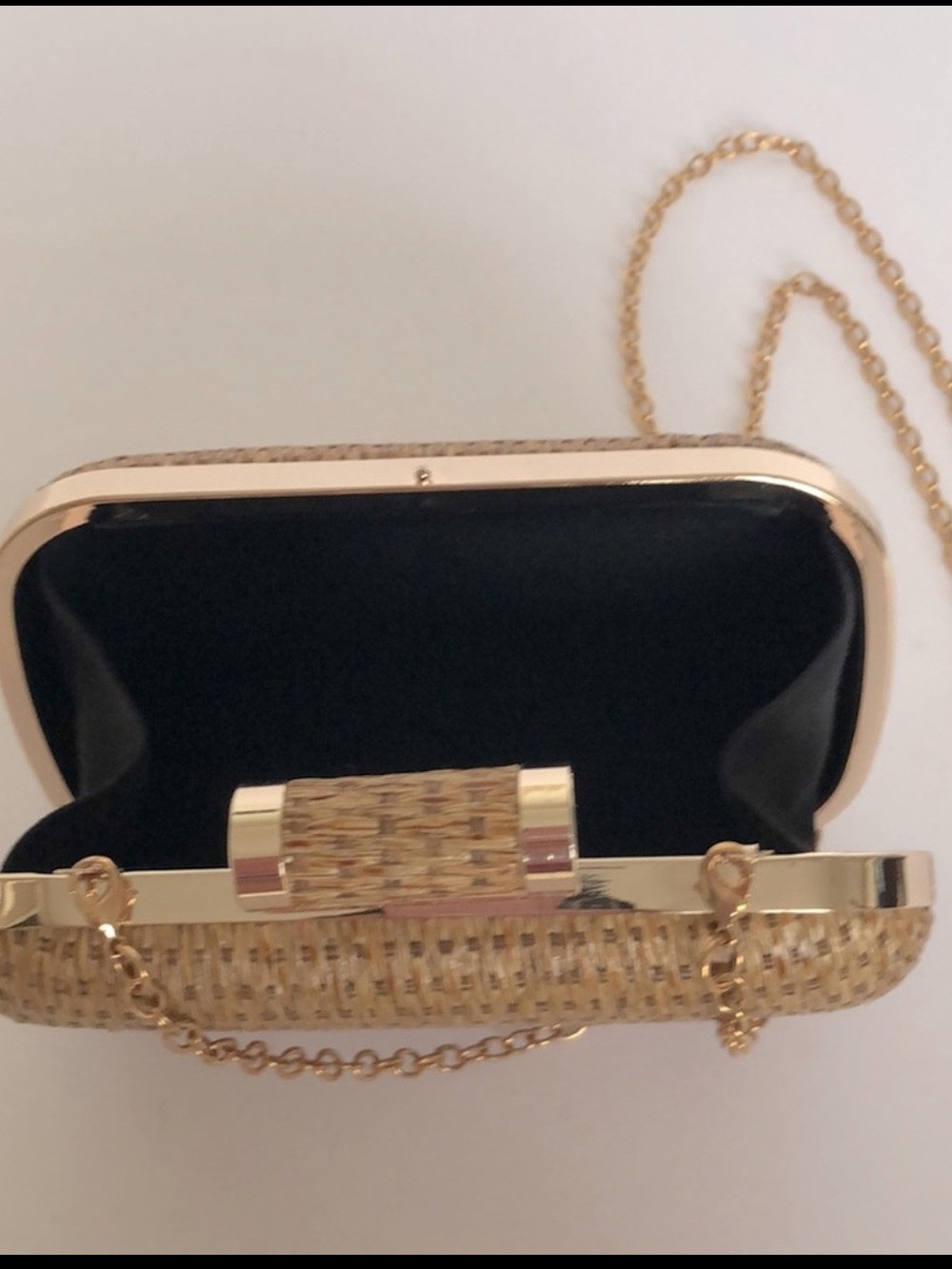Vintage woven straw Tan Clutch - Picture 4 of 7